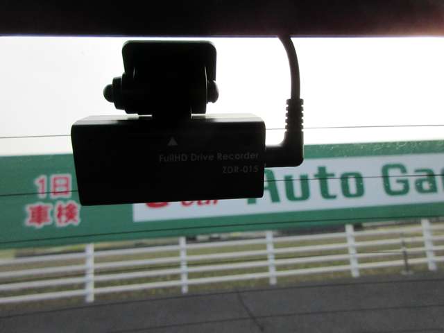U00048453424_35_001.jpg