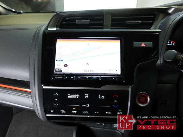 UJ0046556915_10_002.jpg