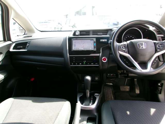 U00048303843_10_001.jpg