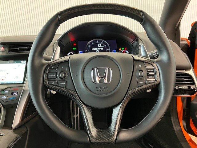 UZ0048525760_10_001.jpg