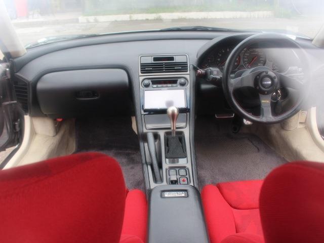 UJ0042280969_16_004.jpg