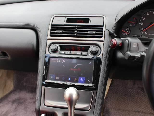 UJ0042280969_18_004.jpg