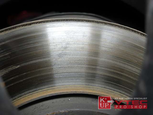 UJ0046697130_70_002.jpg