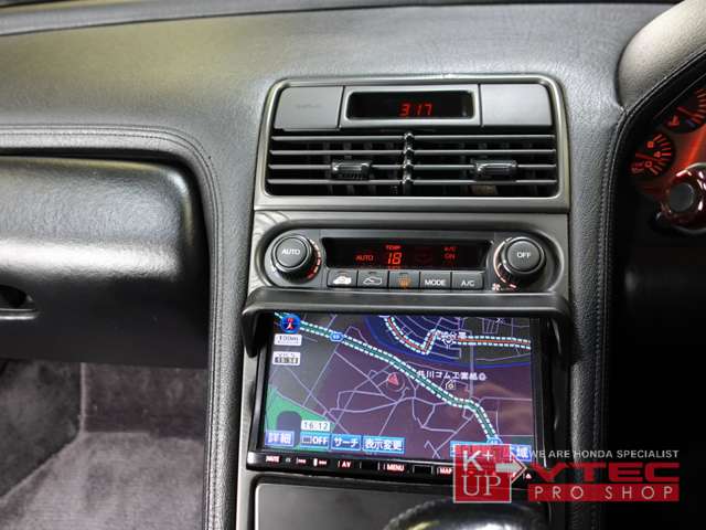 UJ0046697130_9_002.jpg