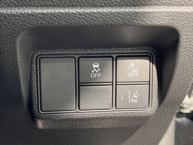 UZ0047788427_40_001.jpg