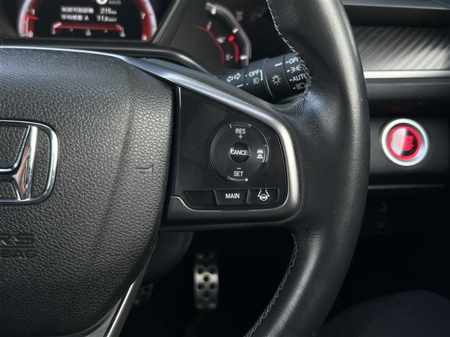 UZ0047762889_10_002.jpg