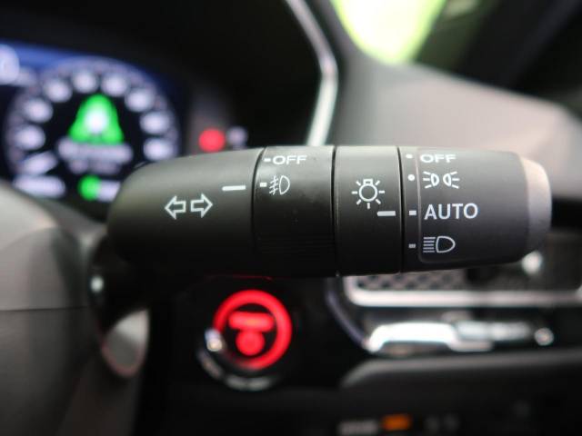 UZ0048497604_41_001.jpg