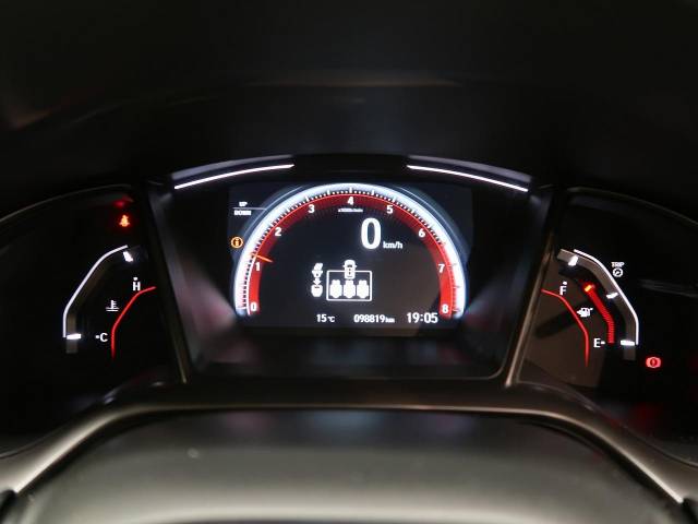 UZ0048165316_37_001.jpg