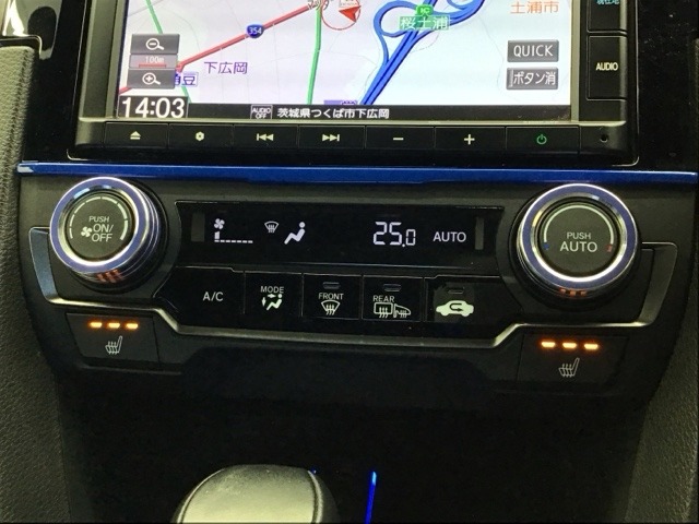 UZ0048167801_12_001.jpg