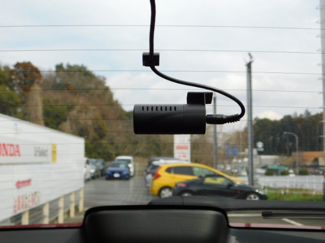 UZ0048291564_6_001.jpg