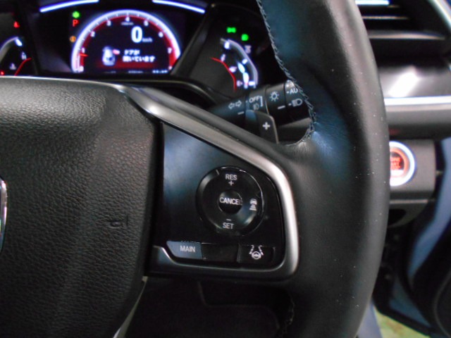 UZ0048458909_13_002.jpg