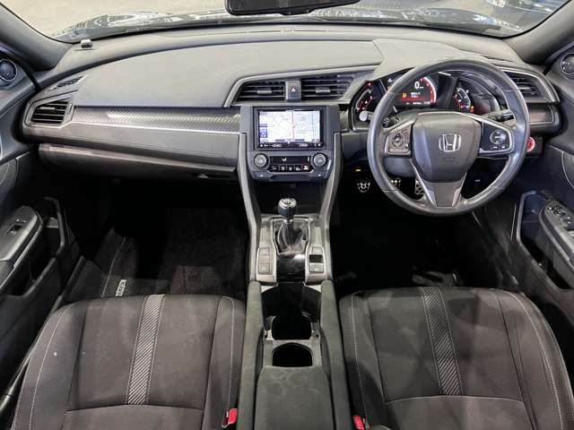 UJ0047630445_32_002.jpg