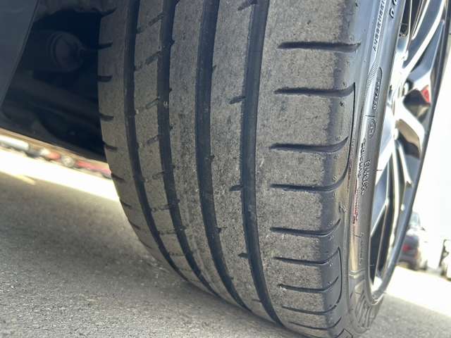 UZ0048459808_50_001.jpg