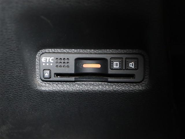 UJ0048414656_60_001.jpg