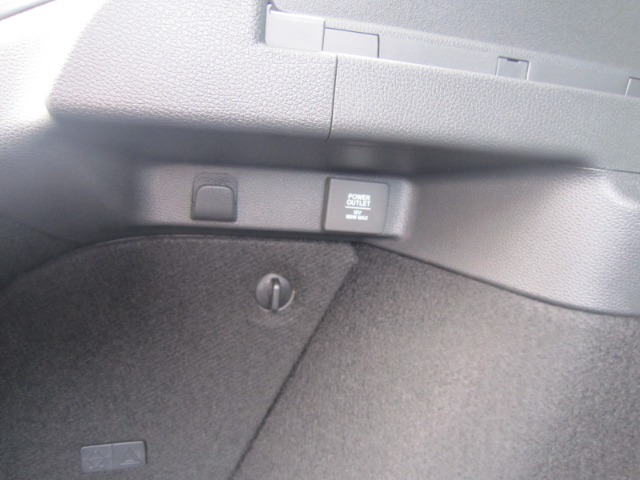 UZ0048485344_63_001.jpg