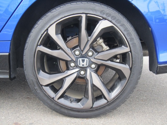 UZ0048485344_67_001.jpg
