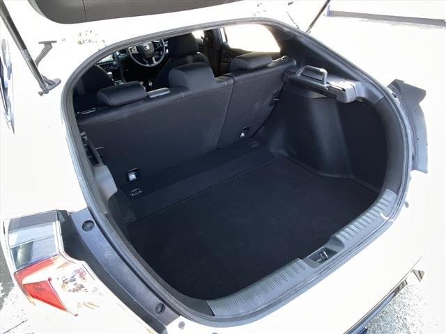 UJ0048393590_9_001.jpg