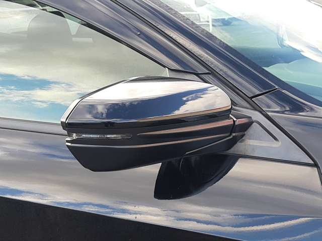 UJ0047680018_57_001.jpg