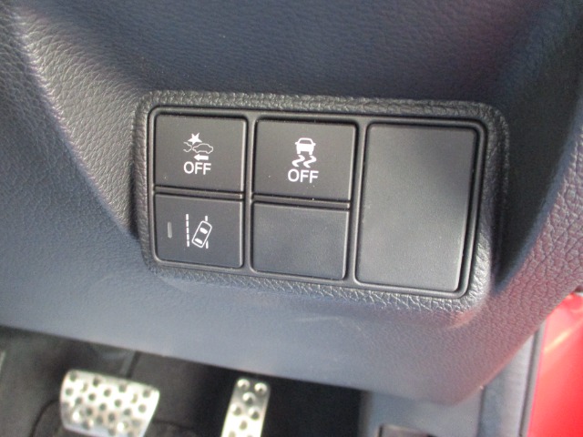 UZ0048155948_7_001.jpg