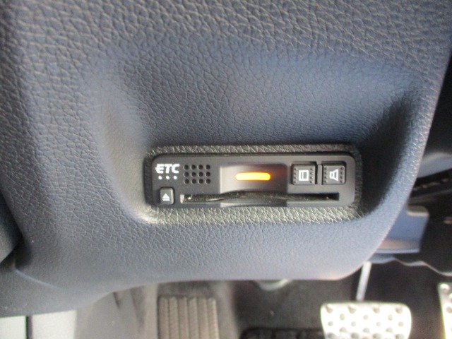 UZ0048155948_9_001.jpg