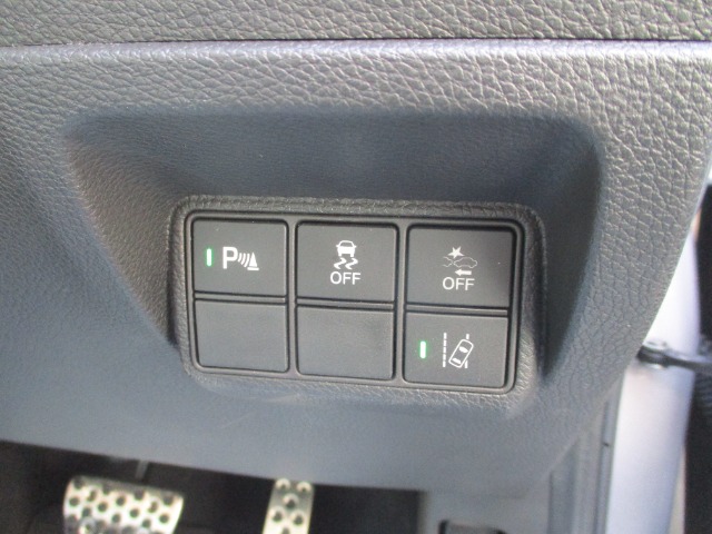 UZ0048171839_16_001.jpg