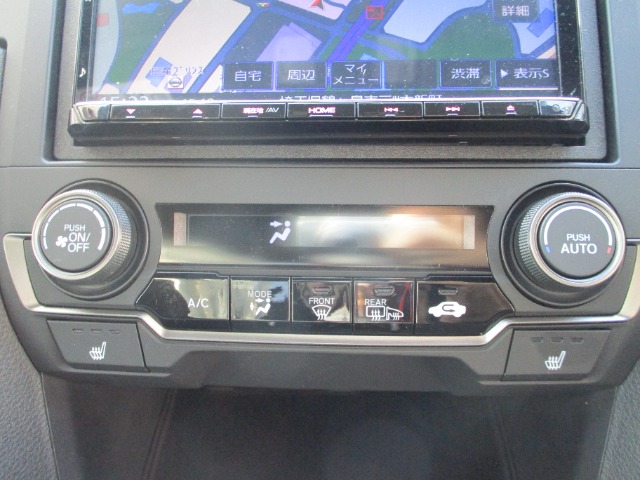 UZ0048171839_30_001.jpg