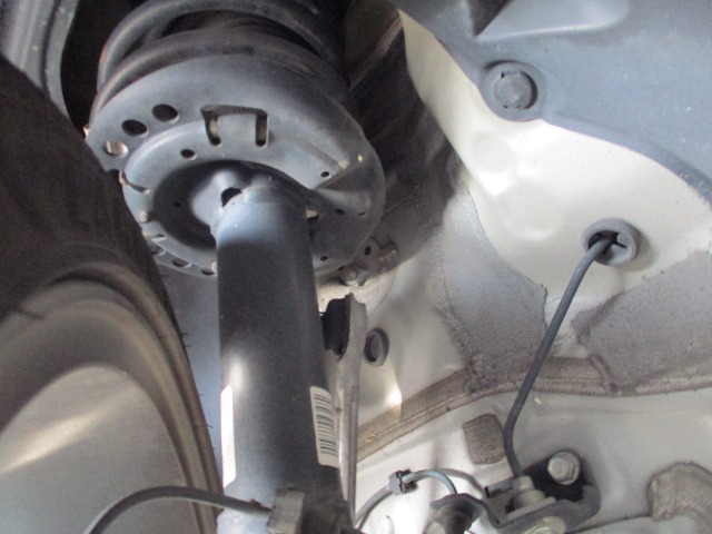 UZ0048171839_31_001.jpg