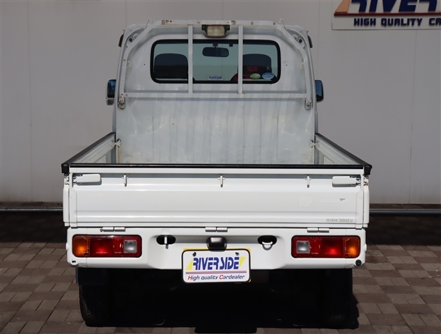 UJ0048159429_14_001.jpg