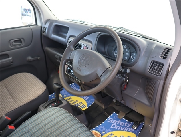 UJ0048159429_3_001.jpg