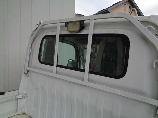 U00047683125_5_001.jpg