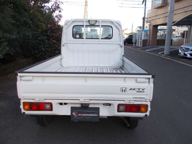 U00048168542_5_001.jpg