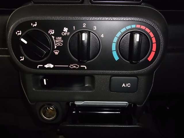 UZ0048488466_2_002.jpg