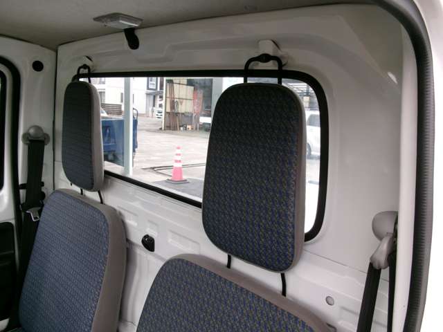 U00047979976_37_001.jpg