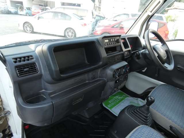 UZ0046189312_4_003.jpg