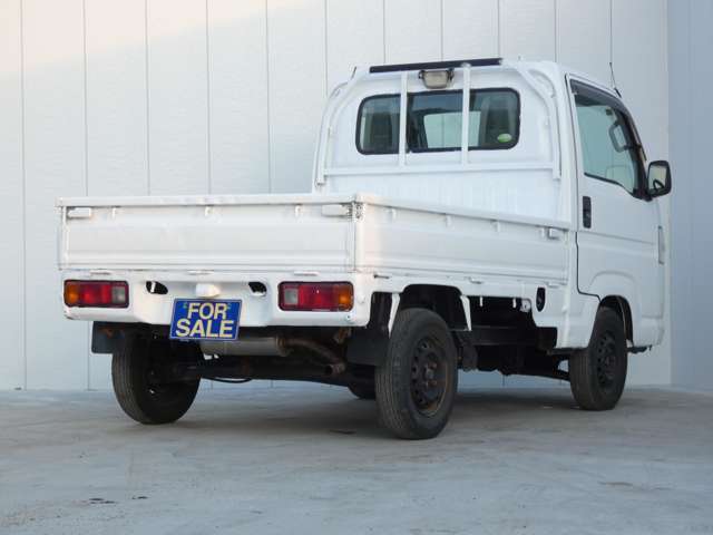 UZ0046189312_7_003.jpg