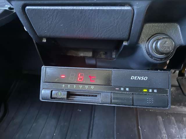 U00048185733_41_001.jpg