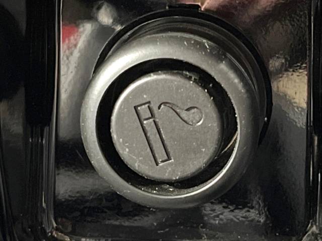 UZ0048516330_43_001.jpg
