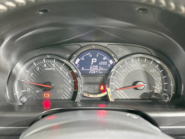 UZ0048299363_36_001.jpg