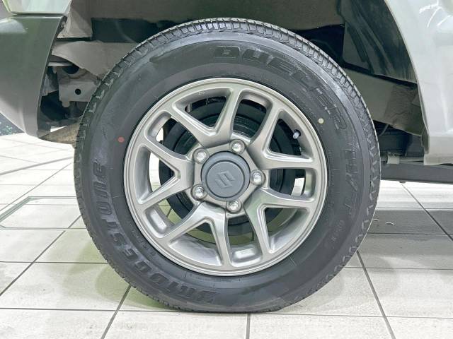 UZ0048041087_58_001.jpg