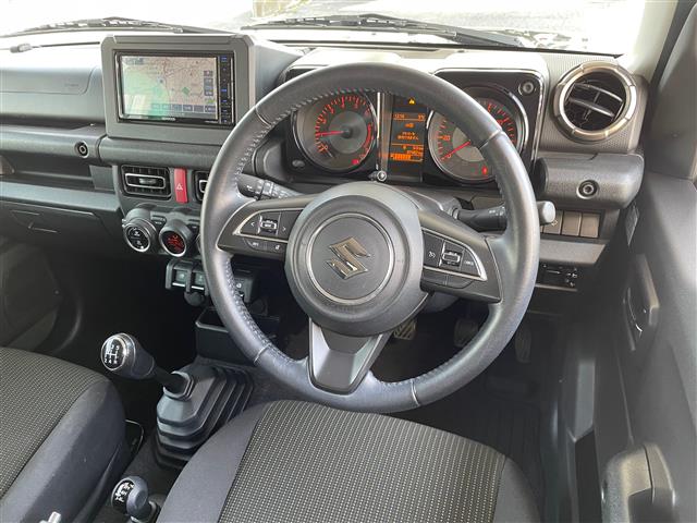 UZ0048484880_2_002.jpg