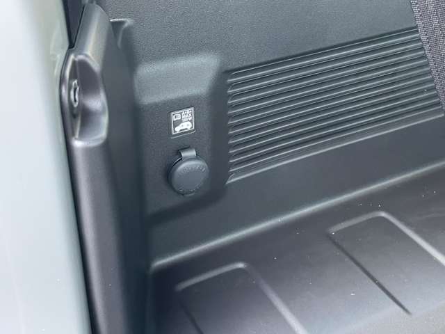 U00048221431_61_001.jpg
