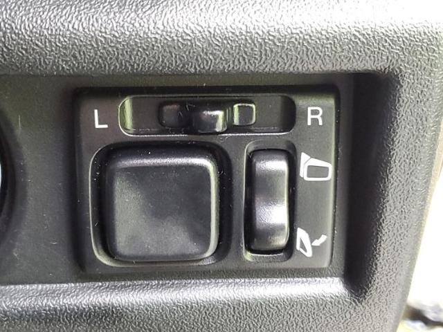 UZ0047807039_36_001.jpg