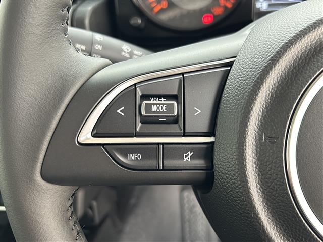 UZ0048367200_39_003.jpg