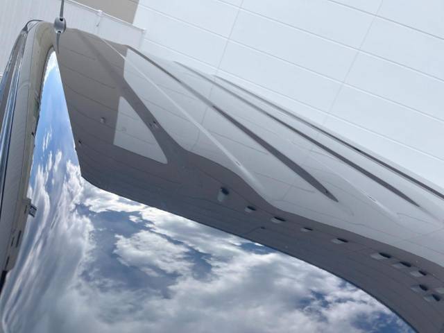 UZ0048078884_38_001.jpg