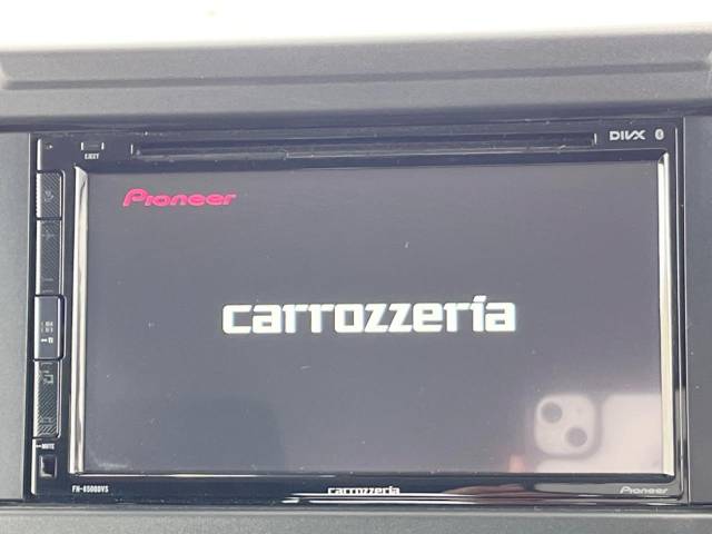 UZ0048078884_67_001.jpg