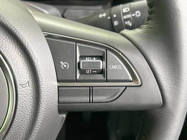 UZ0048106438_6_001.jpg