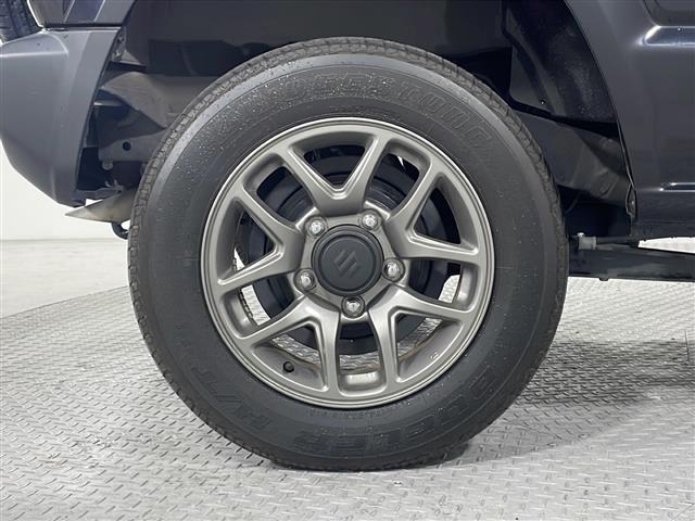 UZ0048461855_53_001.jpg