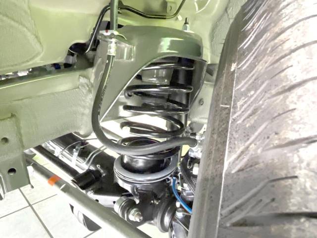 UZ0048121427_19_001.jpg