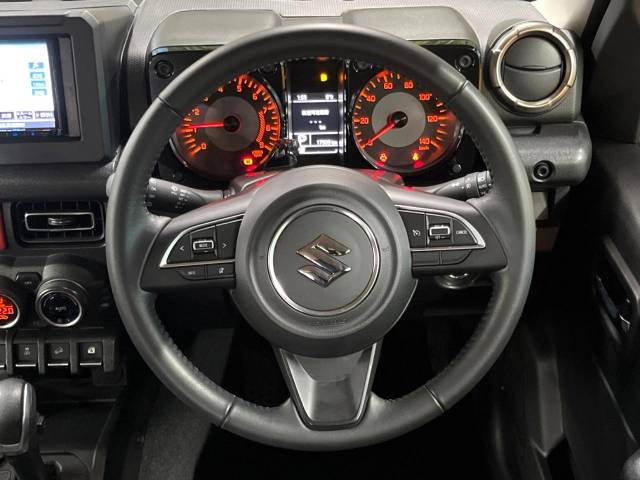 UZ0048097346_10_001.jpg