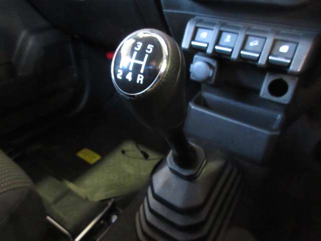 U00047872121_2_001.jpg